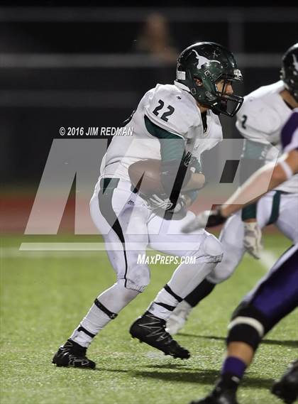 Thumbnail 1 in Thrall vs. Harper (UIL 2A Bi-District Playoff) photogallery.