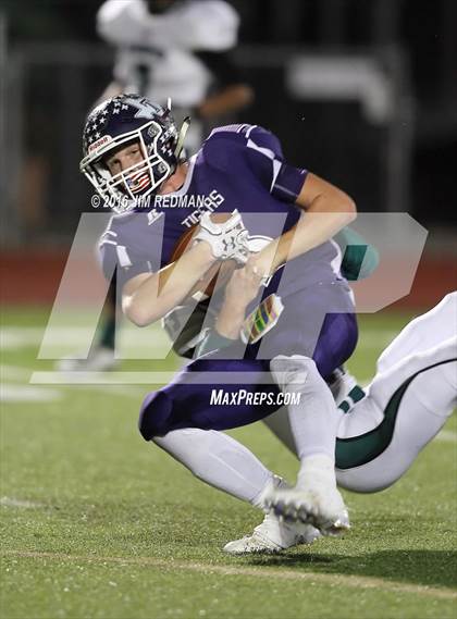 Thumbnail 1 in Thrall vs. Harper (UIL 2A Bi-District Playoff) photogallery.