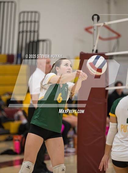 Thumbnail 2 in Putnam @ Milwaukie/Milwaukie Academy of the Arts (Senior Night) photogallery.