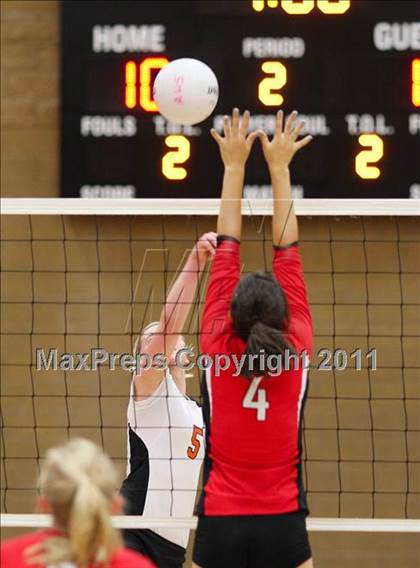 Thumbnail 1 in Roseville @ Antelope photogallery.