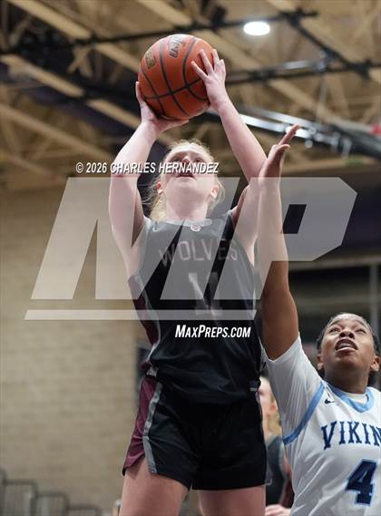 Thumbnail 1 in Bryan vs. Davenport (Aggieland Invitational) photogallery.