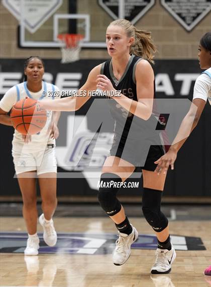 Thumbnail 1 in Bryan vs. Davenport (Aggieland Invitational) photogallery.