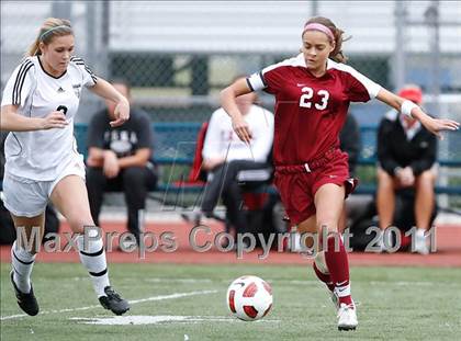 Thumbnail 1 in Flintridge Sacred Heart vs. Oaks Christian (CIF SoCal D3 Regional Final) photogallery.