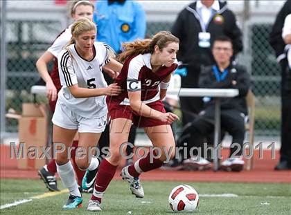 Thumbnail 3 in Flintridge Sacred Heart vs. Oaks Christian (CIF SoCal D3 Regional Final) photogallery.