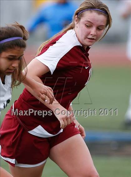 Thumbnail 1 in Flintridge Sacred Heart vs. Oaks Christian (CIF SoCal D3 Regional Final) photogallery.