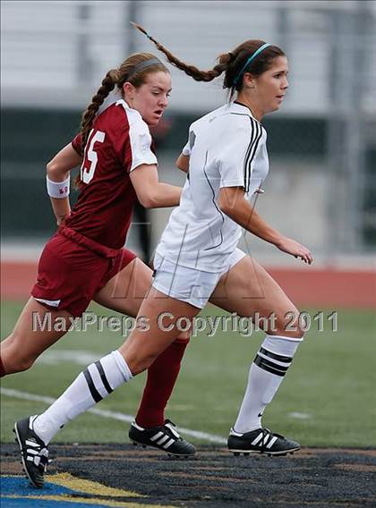 Thumbnail 3 in Flintridge Sacred Heart vs. Oaks Christian (CIF SoCal D3 Regional Final) photogallery.