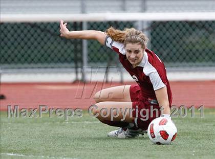 Thumbnail 2 in Flintridge Sacred Heart vs. Oaks Christian (CIF SoCal D3 Regional Final) photogallery.