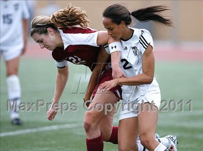 Thumbnail 2 in Flintridge Sacred Heart vs. Oaks Christian (CIF SoCal D3 Regional Final) photogallery.