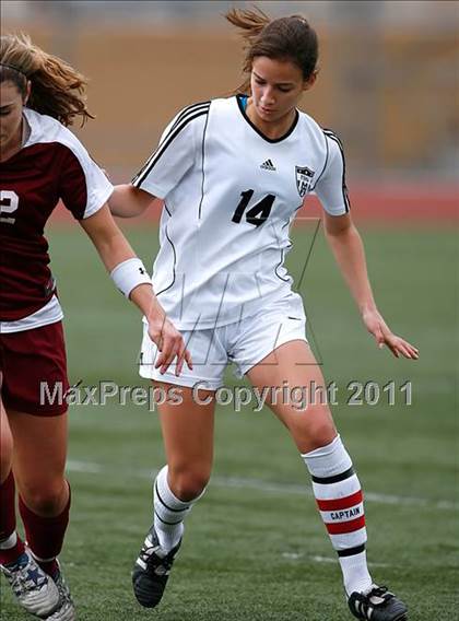 Thumbnail 3 in Flintridge Sacred Heart vs. Oaks Christian (CIF SoCal D3 Regional Final) photogallery.