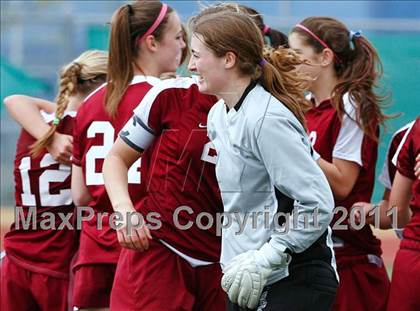 Thumbnail 3 in Flintridge Sacred Heart vs. Oaks Christian (CIF SoCal D3 Regional Final) photogallery.
