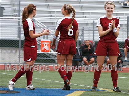 Thumbnail 1 in Flintridge Sacred Heart vs. Oaks Christian (CIF SoCal D3 Regional Final) photogallery.