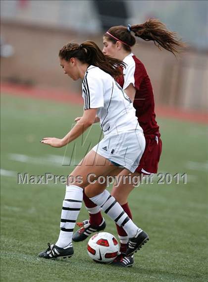 Thumbnail 3 in Flintridge Sacred Heart vs. Oaks Christian (CIF SoCal D3 Regional Final) photogallery.