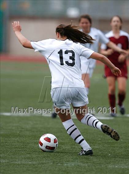Thumbnail 1 in Flintridge Sacred Heart vs. Oaks Christian (CIF SoCal D3 Regional Final) photogallery.