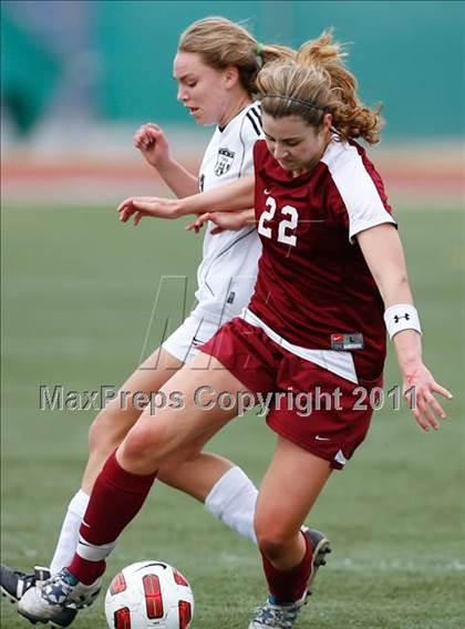 Thumbnail 2 in Flintridge Sacred Heart vs. Oaks Christian (CIF SoCal D3 Regional Final) photogallery.