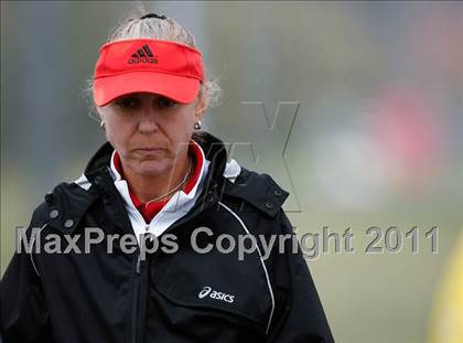 Thumbnail 3 in Flintridge Sacred Heart vs. Oaks Christian (CIF SoCal D3 Regional Final) photogallery.