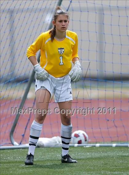Thumbnail 2 in Flintridge Sacred Heart vs. Oaks Christian (CIF SoCal D3 Regional Final) photogallery.
