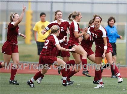 Thumbnail 3 in Flintridge Sacred Heart vs. Oaks Christian (CIF SoCal D3 Regional Final) photogallery.