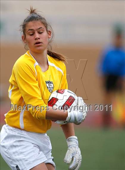 Thumbnail 1 in Flintridge Sacred Heart vs. Oaks Christian (CIF SoCal D3 Regional Final) photogallery.