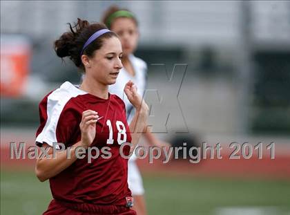 Thumbnail 2 in Flintridge Sacred Heart vs. Oaks Christian (CIF SoCal D3 Regional Final) photogallery.