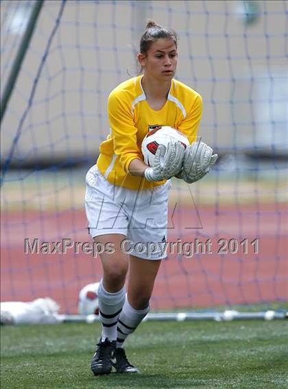 Thumbnail 3 in Flintridge Sacred Heart vs. Oaks Christian (CIF SoCal D3 Regional Final) photogallery.
