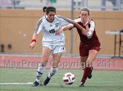 Thumbnail 2 in Flintridge Sacred Heart vs. Oaks Christian (CIF SoCal D3 Regional Final) photogallery.