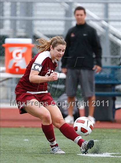 Thumbnail 3 in Flintridge Sacred Heart vs. Oaks Christian (CIF SoCal D3 Regional Final) photogallery.