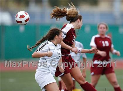 Thumbnail 2 in Flintridge Sacred Heart vs. Oaks Christian (CIF SoCal D3 Regional Final) photogallery.