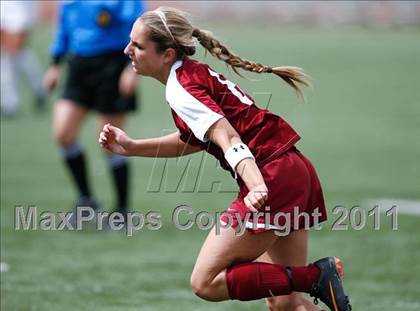 Thumbnail 1 in Flintridge Sacred Heart vs. Oaks Christian (CIF SoCal D3 Regional Final) photogallery.
