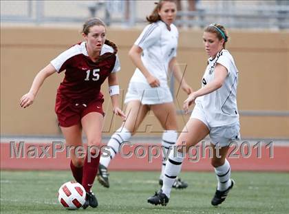 Thumbnail 3 in Flintridge Sacred Heart vs. Oaks Christian (CIF SoCal D3 Regional Final) photogallery.
