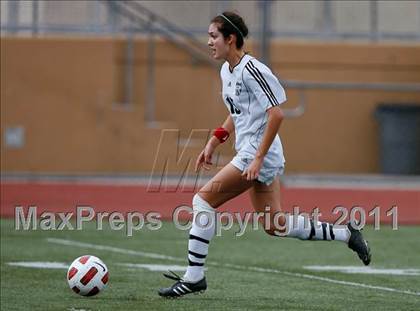 Thumbnail 2 in Flintridge Sacred Heart vs. Oaks Christian (CIF SoCal D3 Regional Final) photogallery.