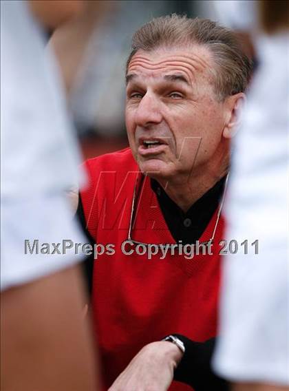 Thumbnail 2 in Flintridge Sacred Heart vs. Oaks Christian (CIF SoCal D3 Regional Final) photogallery.