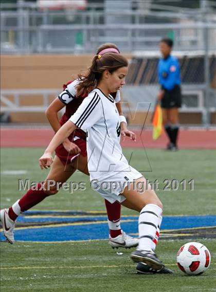 Thumbnail 1 in Flintridge Sacred Heart vs. Oaks Christian (CIF SoCal D3 Regional Final) photogallery.