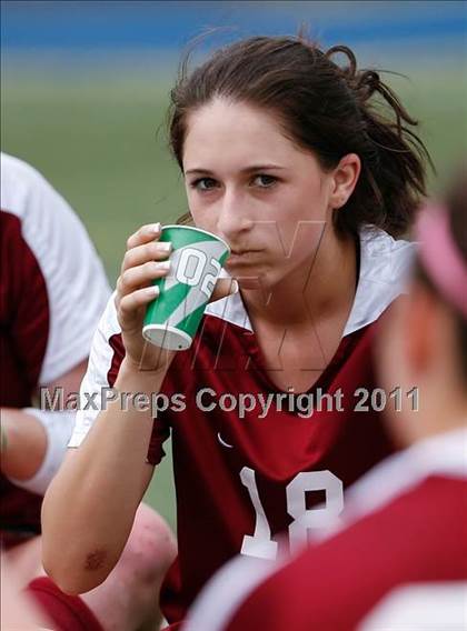 Thumbnail 3 in Flintridge Sacred Heart vs. Oaks Christian (CIF SoCal D3 Regional Final) photogallery.