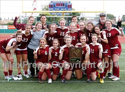 Thumbnail 3 in Flintridge Sacred Heart vs. Oaks Christian (CIF SoCal D3 Regional Final) photogallery.