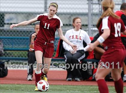 Thumbnail 1 in Flintridge Sacred Heart vs. Oaks Christian (CIF SoCal D3 Regional Final) photogallery.