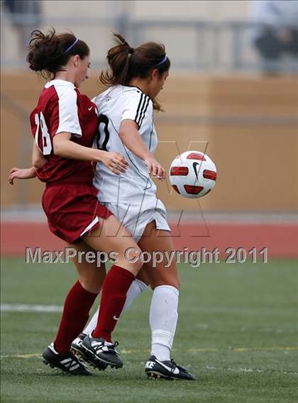 Thumbnail 1 in Flintridge Sacred Heart vs. Oaks Christian (CIF SoCal D3 Regional Final) photogallery.
