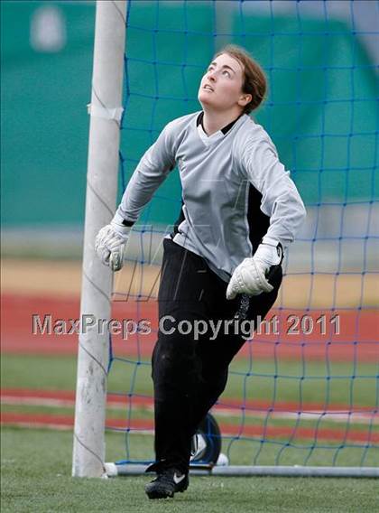 Thumbnail 3 in Flintridge Sacred Heart vs. Oaks Christian (CIF SoCal D3 Regional Final) photogallery.