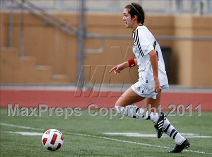 Thumbnail 1 in Flintridge Sacred Heart vs. Oaks Christian (CIF SoCal D3 Regional Final) photogallery.