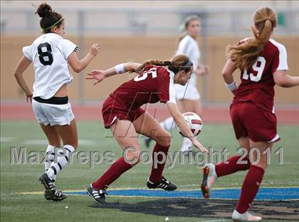 Thumbnail 2 in Flintridge Sacred Heart vs. Oaks Christian (CIF SoCal D3 Regional Final) photogallery.