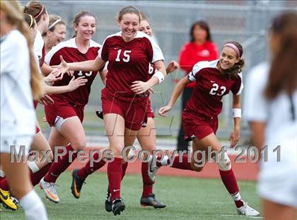 Thumbnail 1 in Flintridge Sacred Heart vs. Oaks Christian (CIF SoCal D3 Regional Final) photogallery.