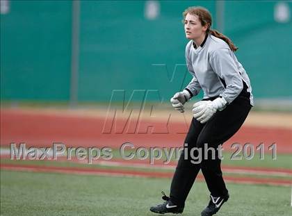 Thumbnail 1 in Flintridge Sacred Heart vs. Oaks Christian (CIF SoCal D3 Regional Final) photogallery.
