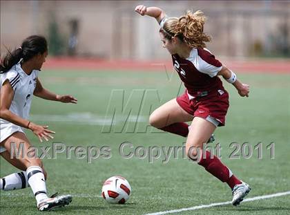 Thumbnail 3 in Flintridge Sacred Heart vs. Oaks Christian (CIF SoCal D3 Regional Final) photogallery.