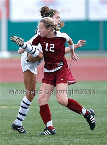 Thumbnail 3 in Flintridge Sacred Heart vs. Oaks Christian (CIF SoCal D3 Regional Final) photogallery.