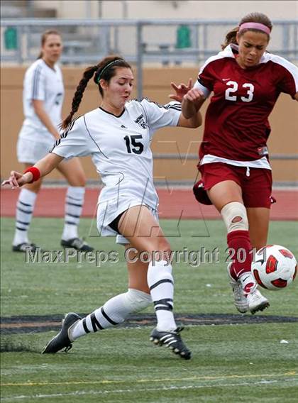 Thumbnail 3 in Flintridge Sacred Heart vs. Oaks Christian (CIF SoCal D3 Regional Final) photogallery.