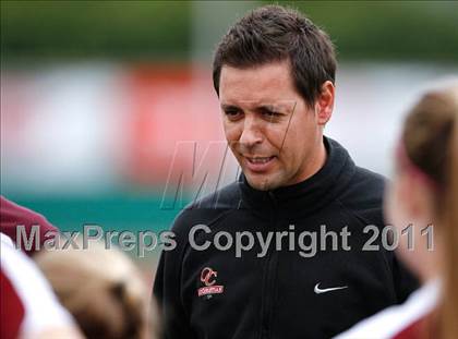 Thumbnail 2 in Flintridge Sacred Heart vs. Oaks Christian (CIF SoCal D3 Regional Final) photogallery.