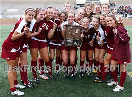 Thumbnail 3 in Flintridge Sacred Heart vs. Oaks Christian (CIF SoCal D3 Regional Final) photogallery.