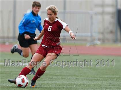 Thumbnail 2 in Flintridge Sacred Heart vs. Oaks Christian (CIF SoCal D3 Regional Final) photogallery.