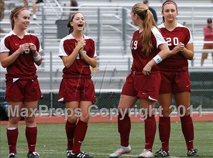Thumbnail 3 in Flintridge Sacred Heart vs. Oaks Christian (CIF SoCal D3 Regional Final) photogallery.