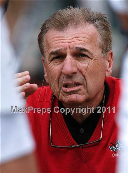 Thumbnail 3 in Flintridge Sacred Heart vs. Oaks Christian (CIF SoCal D3 Regional Final) photogallery.