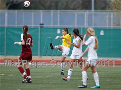 Thumbnail 3 in Flintridge Sacred Heart vs. Oaks Christian (CIF SoCal D3 Regional Final) photogallery.